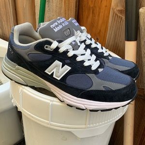 (SOLD) Men’s New Balance 993 Made in USA Navy